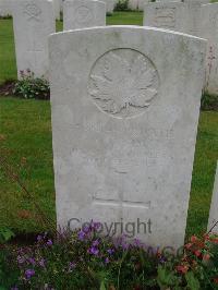 Etaples Military Cemetery - Sims, W G